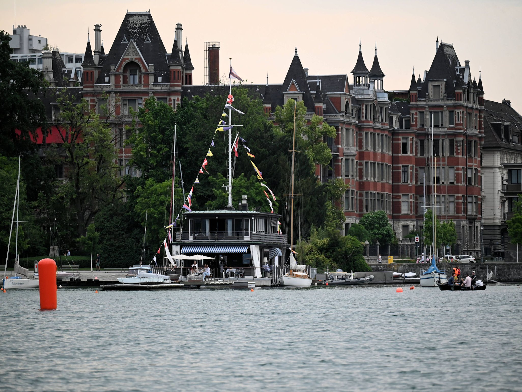 2021 6 18 ZYC Tag Nacht-002.jpg